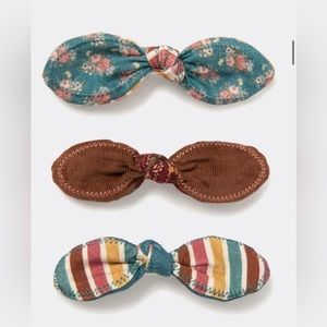 NWT Matilda Jane Shan Girls Fabric Knot Hairclips, Set of 3